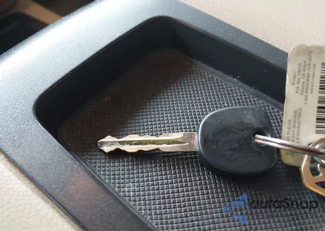 2010 Chevrolet Silverado 1500 Ltz from USA, damaged, VIN 3GCRCTE08AG103656